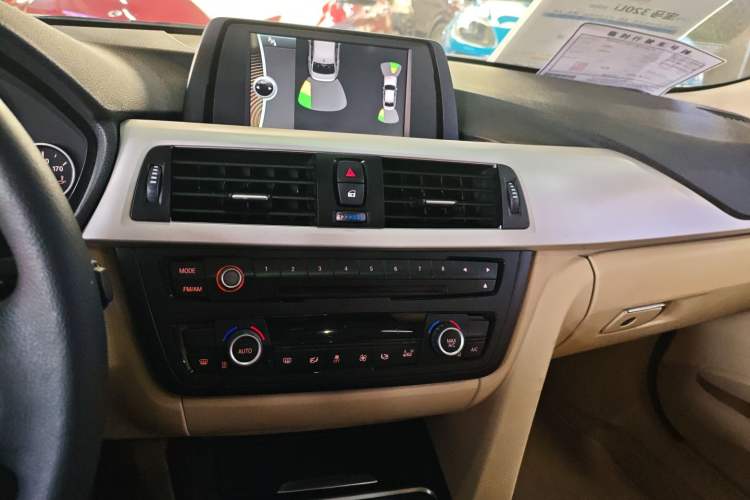 Used BMW 3 Series 2014 320Li Fashion Model
