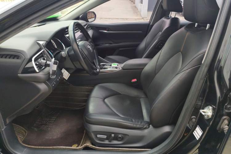 Used Toyota Camry 2019 2.5G Luxury Edition China VI Standard