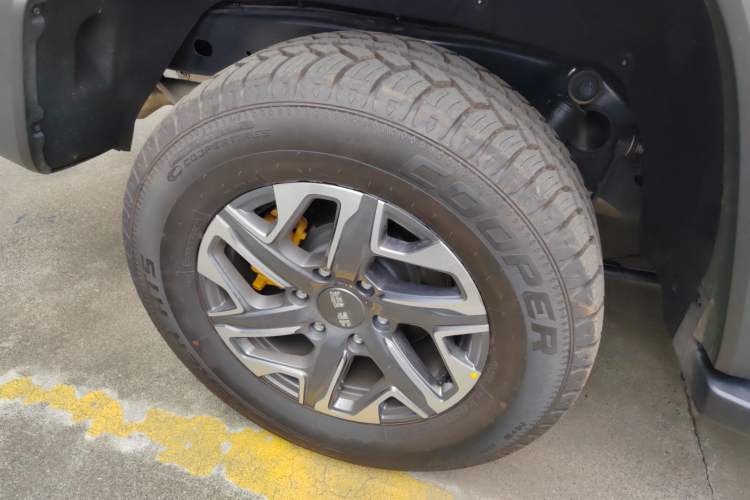 Used Beijing Auto BJ40 2024 2.0D All-New Blade Hero Crosser
