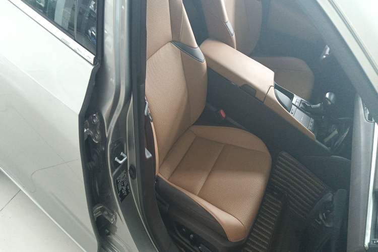 Used Lexus ES 2020 260 Excellence Edition
