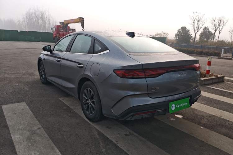 Used BYD Qin L 2025 DM-i Smart Drive 80KM Leading Model
