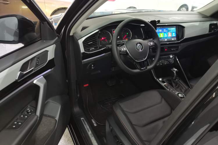 Used Volkswagen Tayron 2019 330TSI Two-Wheel Drive Luxury Model China VI Standard
