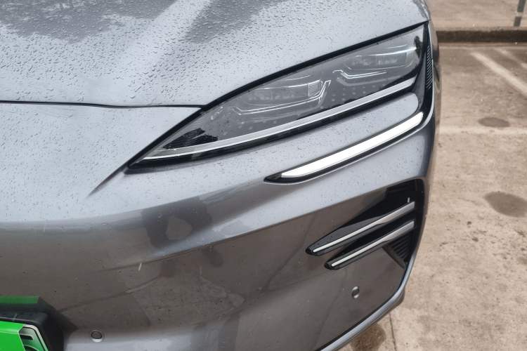 Used BYD Song PLUS New Energy 2025 EV Intelligent Driving Version 520km Premium Model
