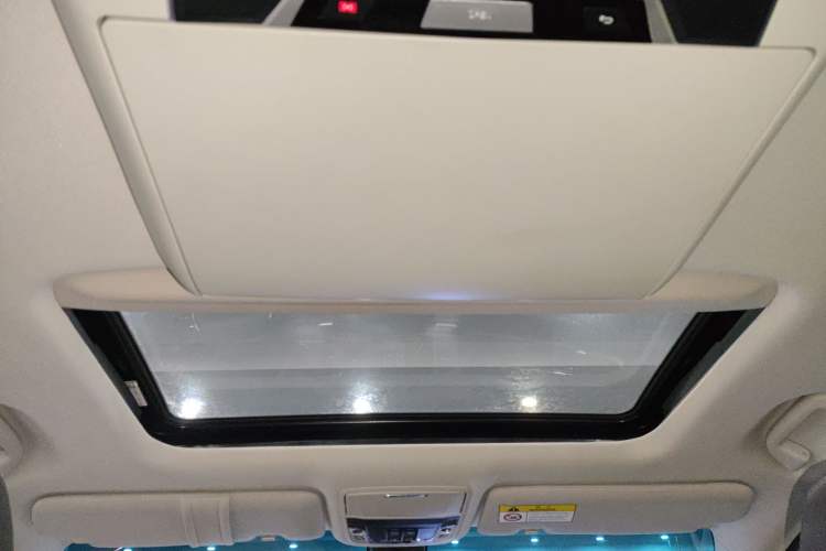 Used Honda Elysion 2019 2.0L Hybrid Luxury Edition