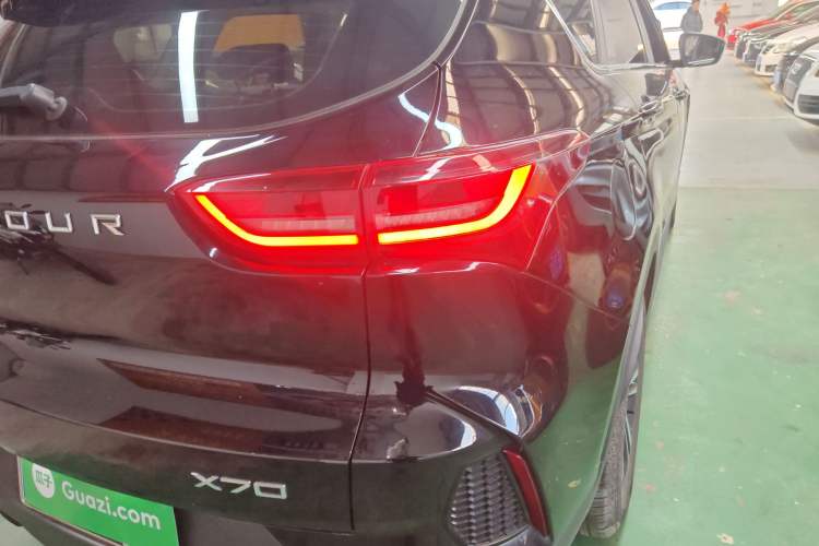 Used JETOUR X70 2023 1.5T DCT Beyond PRO Edition 7 Seats
