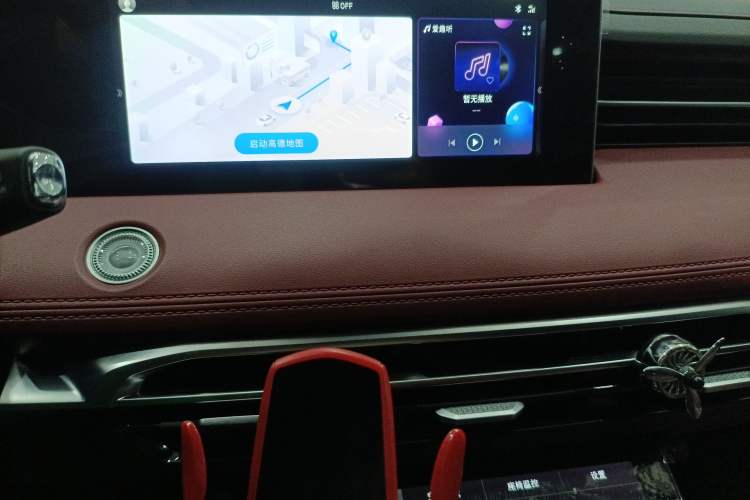 Used JETOUR X70 PLUS 2023 1.6T DCT Stronger PRO+ 5-Seater
