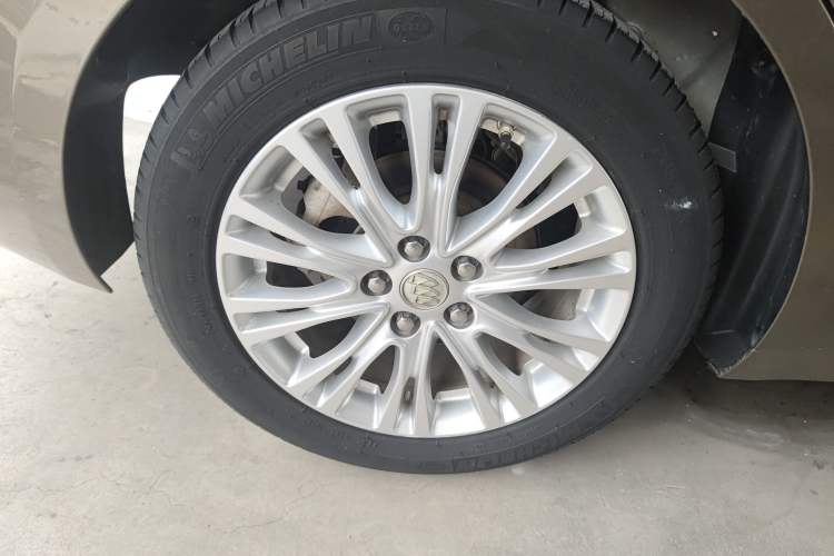 Used Buick GT 2015 15N Automatic Deluxe Edition
