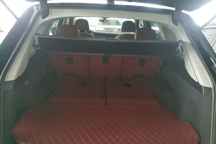 Used Audi Q7 2021 45 TFSI quattro S line Sport model
