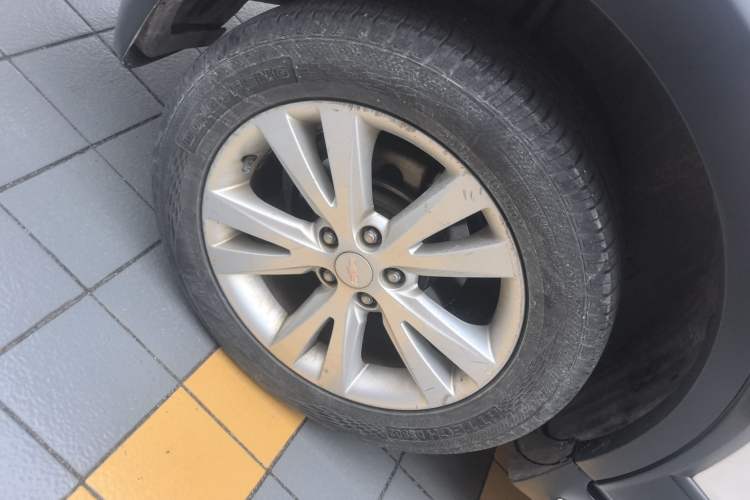 Used Chevrolet Captiva 2015 2.4L 4x4 Flagship Edition 7-Seater