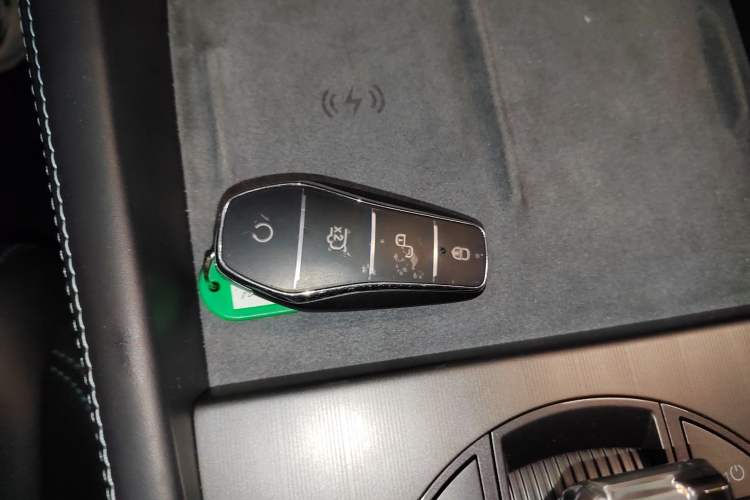 Used BYD Seal 06 New Energy 2024 DM-i 120KM Flagship Model
