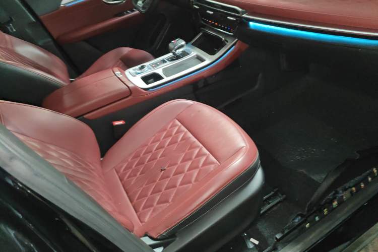 Used JETOUR X70 PLUS 2023 1.5T DCT Brave PLUS 5-Seater
