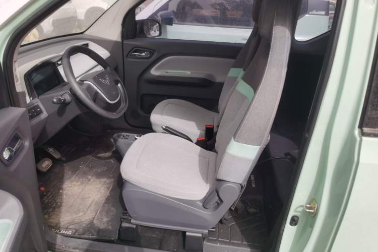 Used Wuling Hongguang MINIEV 2021 Macaron Fashion Model Lithium Iron Phosphate
