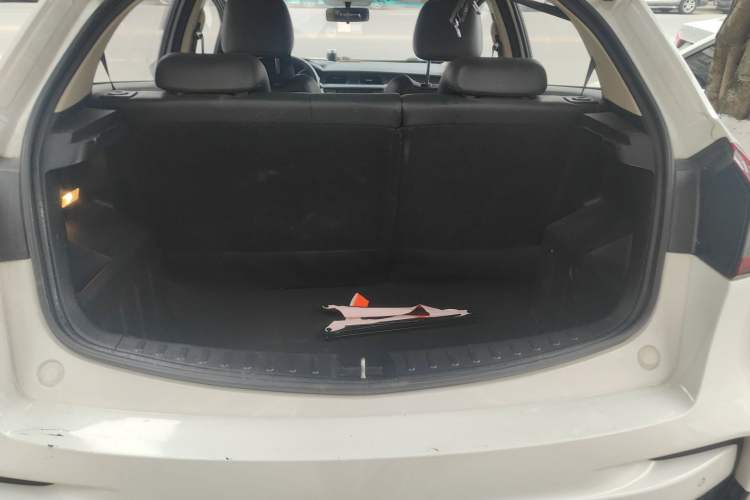 Used Geely Auto Vision X3 2019 Upgraded Model 1.5L Manual Elite Version