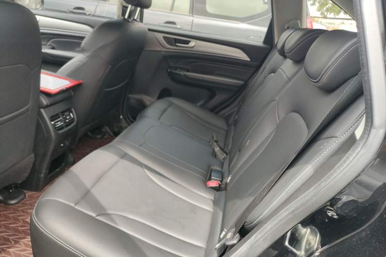 Used Haval M6 2021 PLUS 1.5T DCT Luxury Smart Connectivity Model
