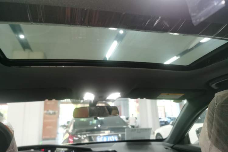 Used Changan UNI-V iDD 2023 Zhidian iDD 1.5T 113km Smart & Fun Version (Rapid Edition)