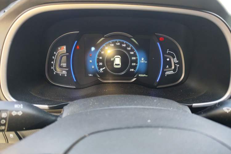 Used Hyundai Tucson 2019 280TGDi Dual-Clutch Two-Wheel Drive Smart Connect Version China V Standard
