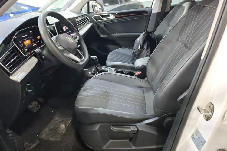 Used Volkswagen Tiguan L 2022 330TSI Automatic Two-Wheel Drive Comfort Edition
