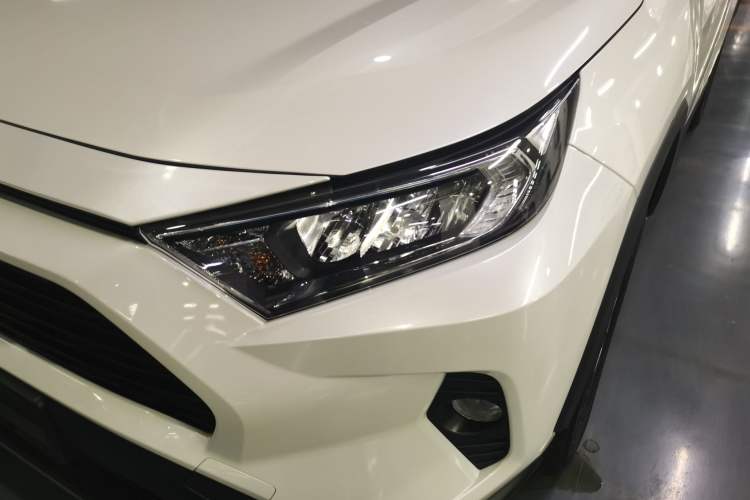 Used Toyota RAV4 2020 2.0L CVT Two-Wheel Drive Fashion Edition
