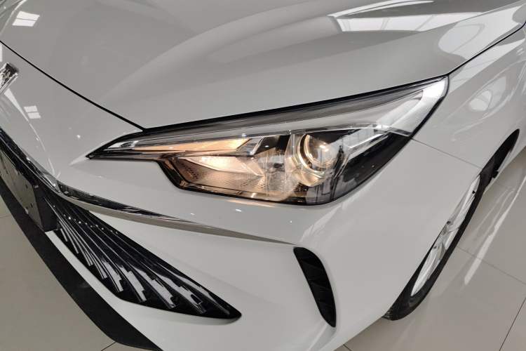 Used Roewe i5 2023 1.5L Manual Comfort Edition