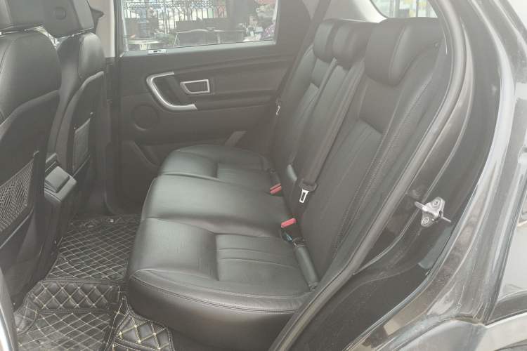 Used Land Rover Discovery Sport 2018 240 PS SE Version