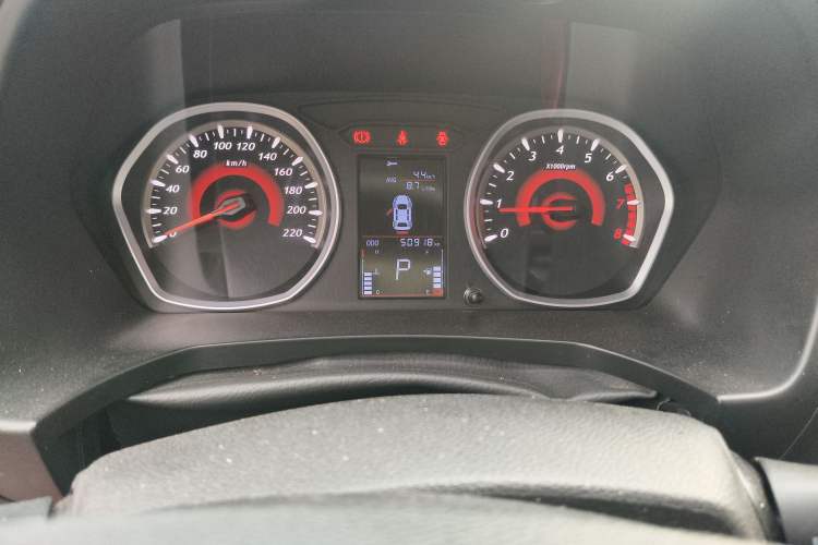 Used Soueast DX3 2019 1.5T CVT Luxury Version China VI Standard