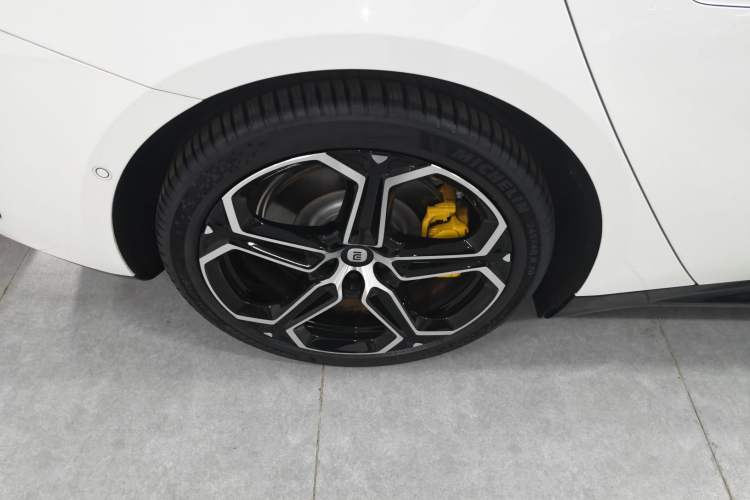 Used  SU7 2024 Rear-Drive Long-Range Intelligent Driving Version