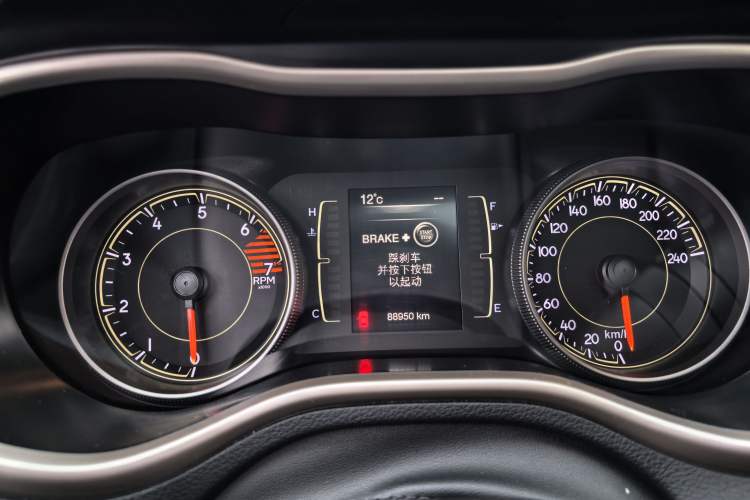 Used  Cherokee 2017 2.4L Professional Edition