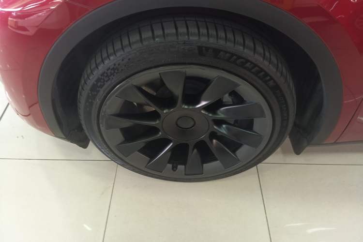 Used Tesla Model Y 2024 Rear-Wheel-Drive Version
