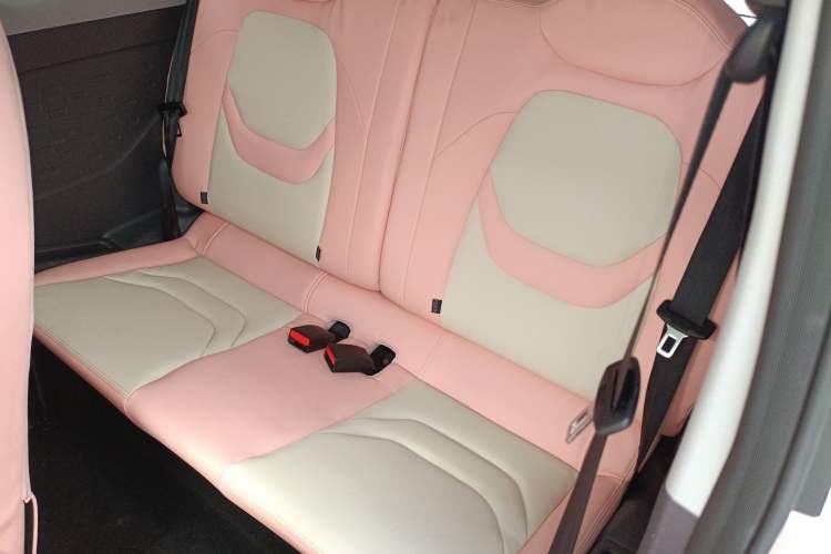 Used Chery QQ Ice Cream 2022 Taohuanxi Fragrant Peach Model
