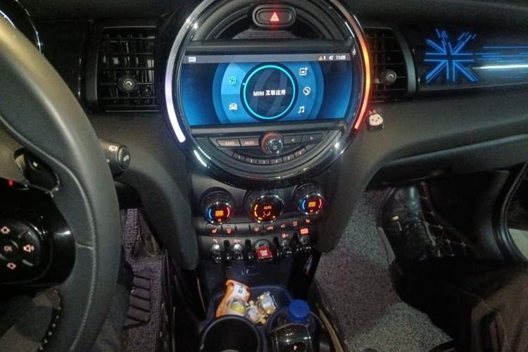 Used MINI MINI 2021 2.0T COOPER S Artist
