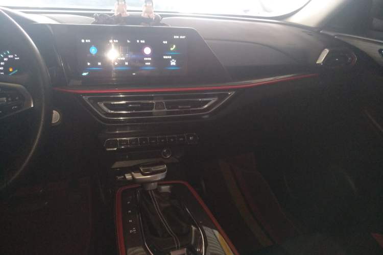 Used Oshan X5 2021 Revised Version 1.5T DCT Luxury Edition
