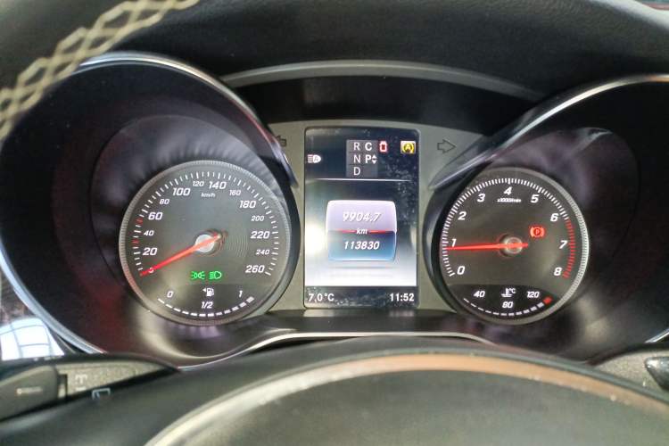 Used Mercedes-Benz V-Class 2018 V 260 Prestige Edition China VI
