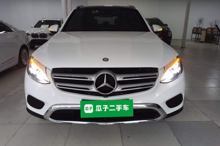 Used Mercedes-Benz GLC 2016 GLC 260 4MATIC Luxury Model