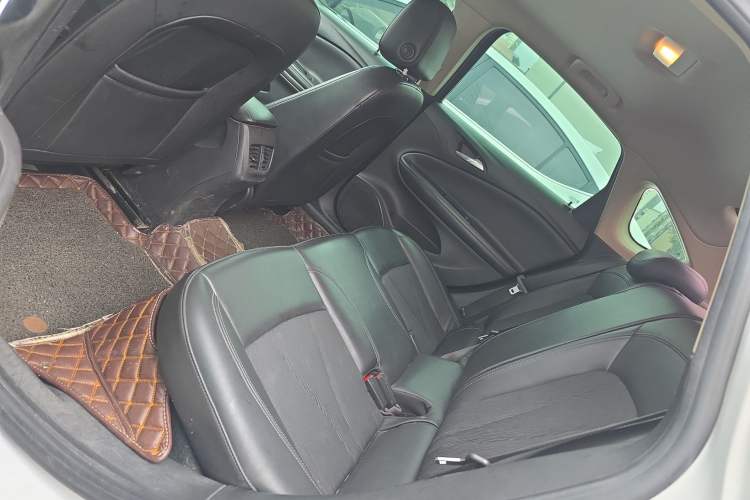 Used Buick Verano 2019 Sedan 20T Dual-Clutch Leading Model