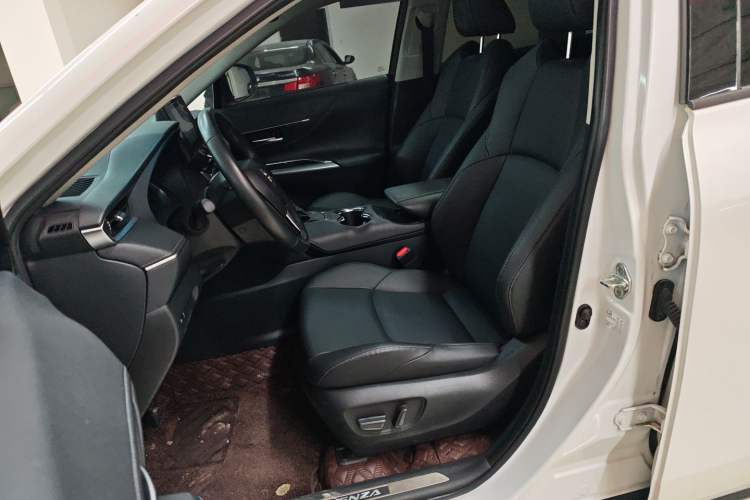 Used Toyota Venza 2022 Dual-Engine 2.5L CVT Two-Wheel Drive Luxury Edition
