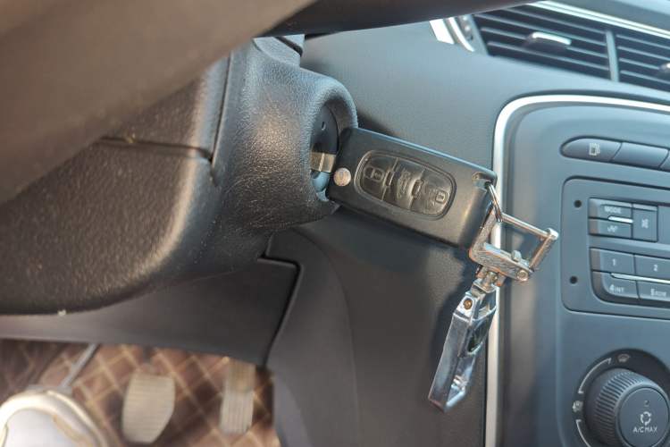 Used Peugeot 308 2014 Enjoy Edition Classic 1.6L Manual YouShang Model
