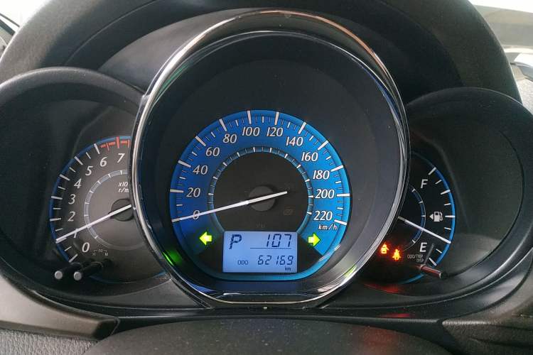 Used Toyota YARiS L 2015 1.5E Automatic Charm Edition