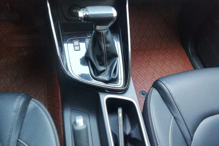 Used Baojun 530 2021 Global Car Anniversary Edition 1.5T CVT Luxury Model 5 Seats
