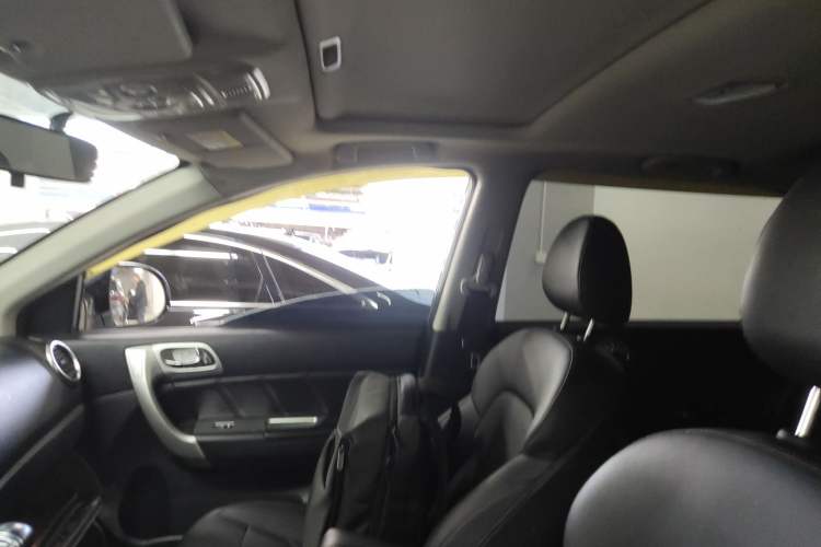 Used Haval H6 2016 Upgraded Model 1.5T Automatic Two-Wheel Drive Elite Version
