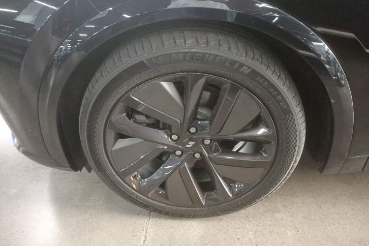 Used Li Auto L7 2023 Pro Model
