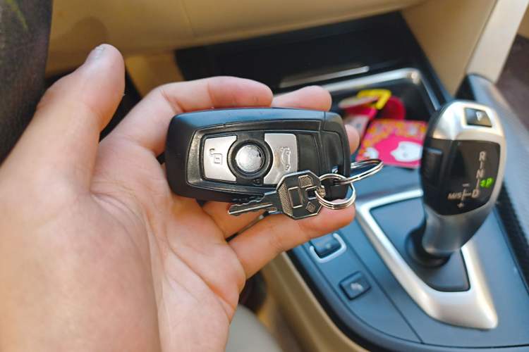 Used BMW 3 Series 2014 320Li Fashion Model
