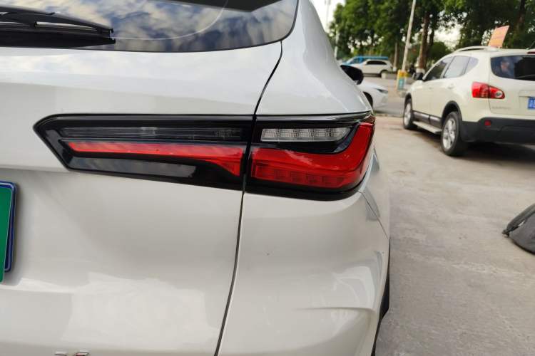 Used Oshan X5 2021 Revised Version 1.5T DCT Luxury Edition
