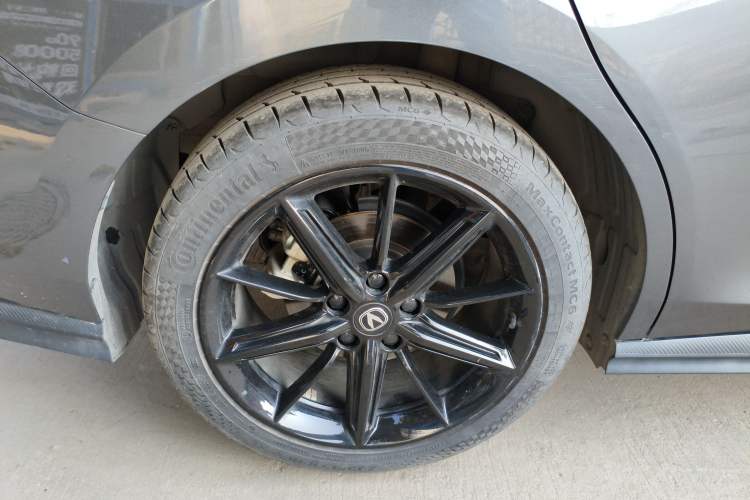 Used Changan UNI-V 2022 1.5T Prestige Version