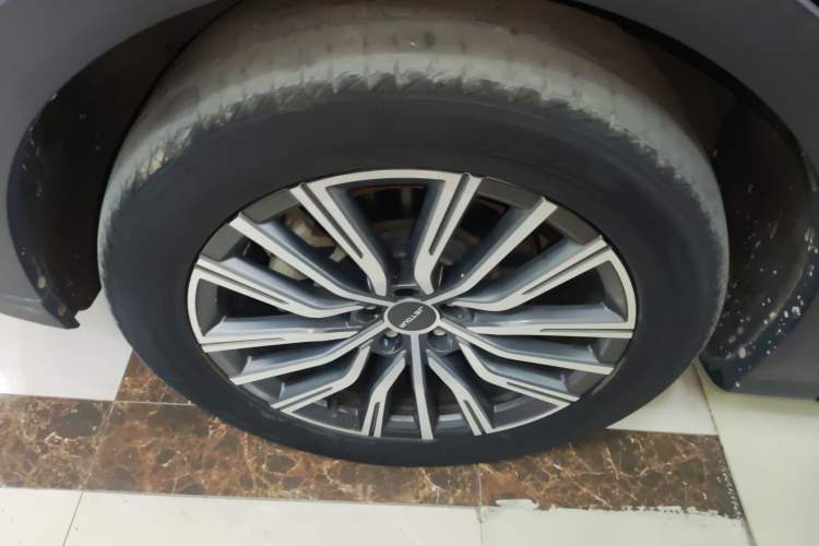 Used JETOUR X70 PLUS 2023 1.6T DCT Stronger 5-Seater
