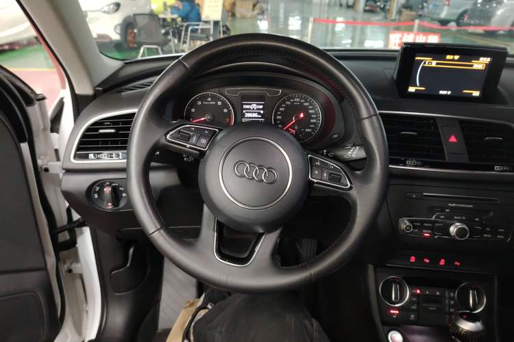 Used Audi Q3 2017 30 TFSI Fashion Model