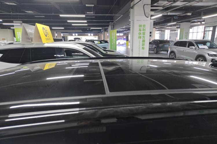 Used Lynk & Co 08 EM-P 2023 220km All-Wheel-Drive Performance Halo
