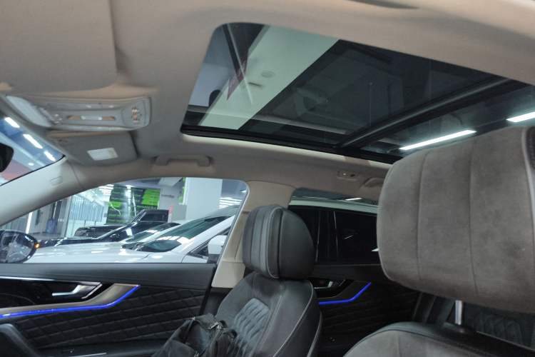 Used Hongqi HS5 2019 2.0T Smart Connect Flagship All-Wheel-Drive Version
