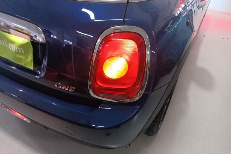 Used  MINI 2016 1.2T ONE Pioneer Edition Five-Door Version
