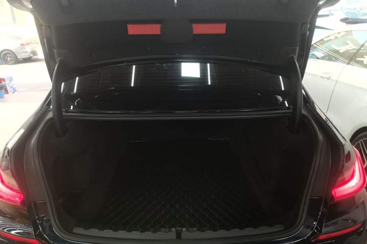 Used BMW 3 Series 2022 Restyled 320Li M Sport Package
