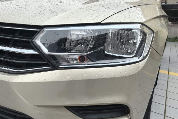 Used Volkswagen Bora 2018 1.5L Automatic Fashion Model